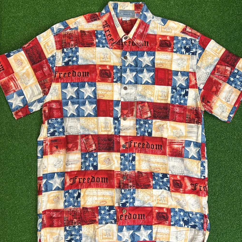 High Seas Trading USA Freedom Flag Hawaiian Shirt Size S Short Sleeve